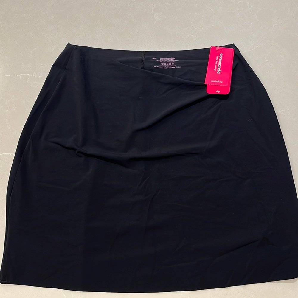 Commando Mini Half Slip (black) M/L *NWT*